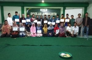 Hadiahkan Buku Karya LTN NU untuk Pacu Semangat Menulis Pemuda NU
