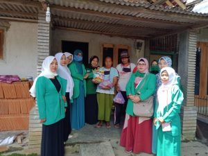 Fatayat Berbuat, Targetkan 2500 Paket Sembako dan Hand Sanitizer untuk Warga