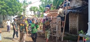 Tinggal Digubuk Reot, Rumah Kakek 75 Tahun Dibedah