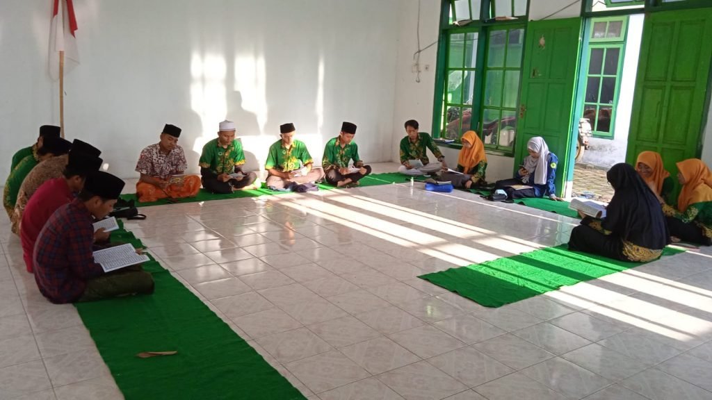 Nurul Hidayah/MWC NU Semboro: Khotmil Qur’an di bulan Ramadan menjadi tradisi IPNU-IPPNU untuk mengisi bulan suci dengan kegiatan yang positif. 
