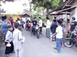 Jam’iyah Sholawat Banjari Muhibbur Rosul Bersama Remas Bagi-Bagi Takjil