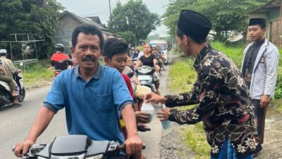 Salurkan 200 Takjil, Pelajar NU Mayang Teguhkan Khidmah di Awal Ramadhan 1447 H