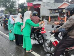 Sinergi Ramadhan 1447 H, LAZISNU dan Fatayat NU Arjasa Bagikan 1.000 Takjil