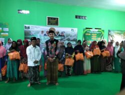 Semarak Ramadan, MWCNU Mayang Bagikan 500 Takjil dan 34 Paket Sembako untuk Warga Nahdliyin