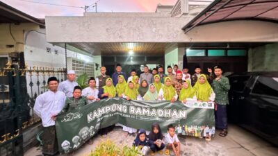 Takjil On The Road, PRNU Gebang Zona 3 Tebar Berkah di Jalan Kaca Piring