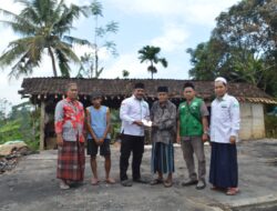 Rumah Ludes Dilalap Api, Lazisnu Salurkan Bantuan